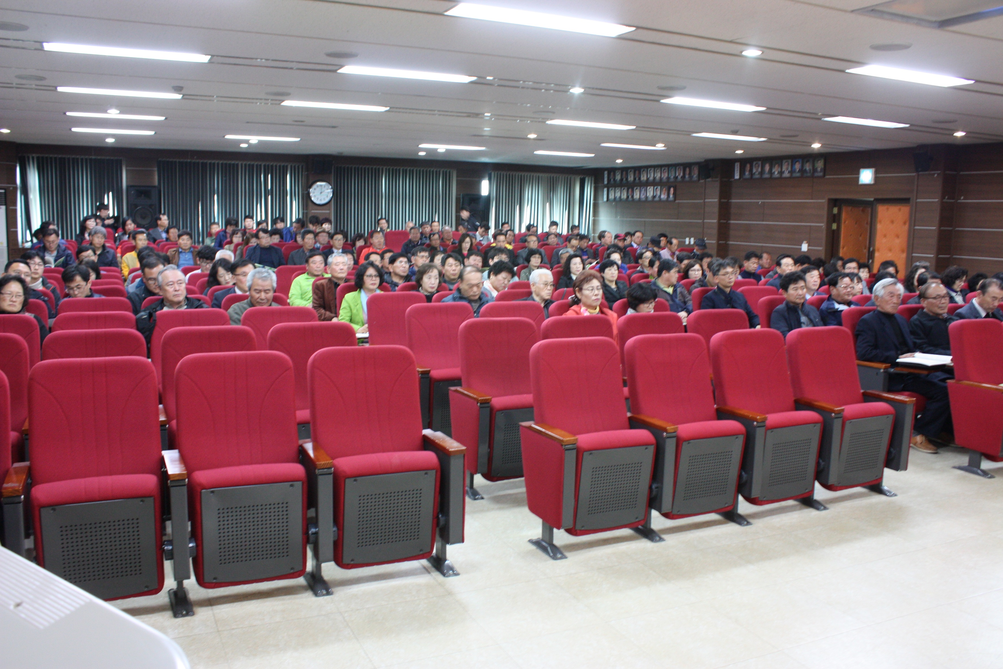 전승재 관리계장님이 교육을 실시하는 장면 02